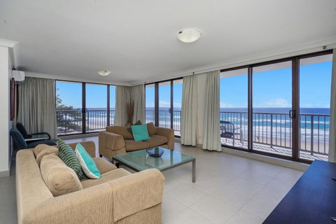 Surfers Aquarius On The Beach - Accommodation Yamba 26