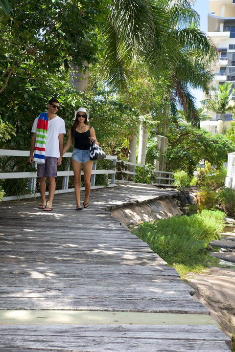 Surfers Mayfair - Accommodation Yamba 7
