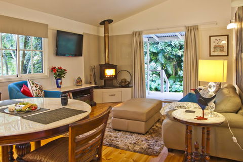 Curtis Falls Cottage - Accommodation Yamba 13