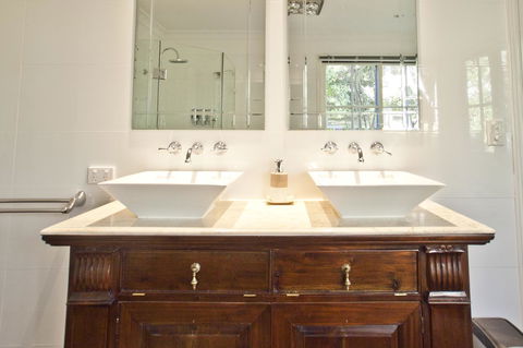 Curtis Falls Cottage - Accommodation Yamba 2