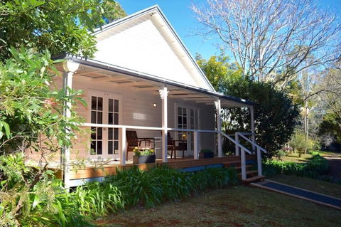 Curtis Falls Cottage - Accommodation Yamba 0