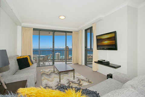 Chevron Renaissance - HR Surfers Paradise - Accommodation Yamba 5