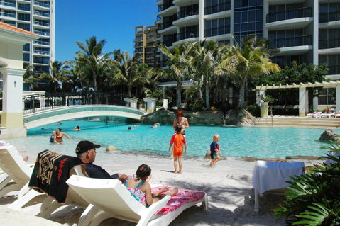 Chevron Renaissance - HR Surfers Paradise - Accommodation Yamba 15