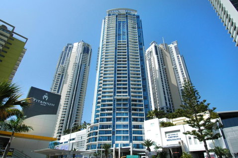 Chevron Renaissance - HR Surfers Paradise - Accommodation Yamba 0