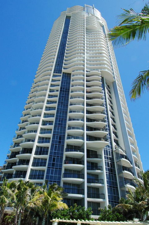 Chevron Renaissance - HR Surfers Paradise - Accommodation Yamba 19