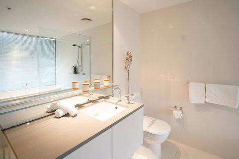 Circle On Cavill Surfers Paradise Apartments-Holiday Paradise - Accommodation Yamba 0