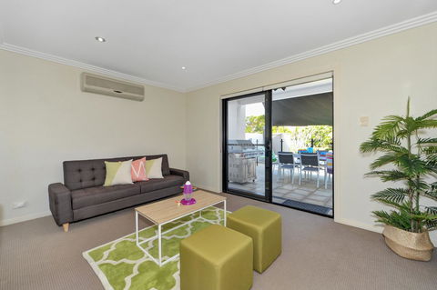 Casa Mexicali - Accommodation Yamba 10