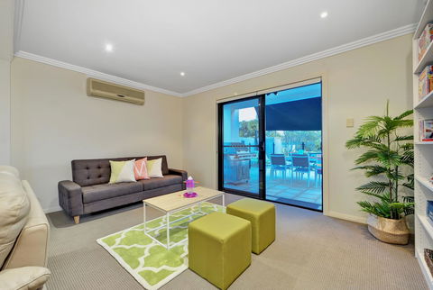 Casa Mexicali - Accommodation Yamba 31