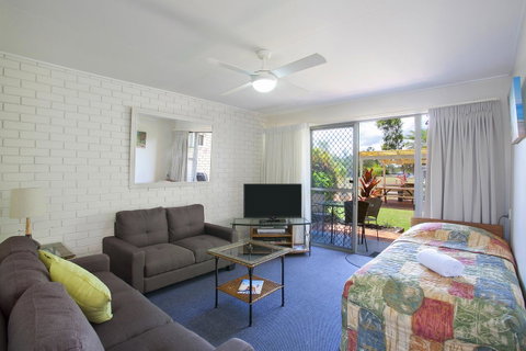 Regency Waterfront Noosa - Accommodation Yamba 8