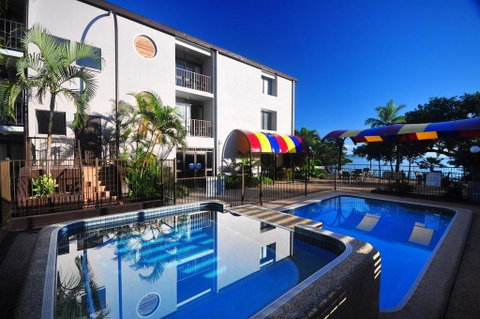 Waters Edge The Strand - Accommodation Yamba 0