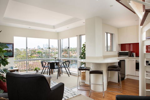 Waterside Mosman Bay Apartment W Stunning Views - Accommodation Yamba 2