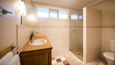 Wattle Grove Homestead Bed & Breakfast - Accommodation Yamba 3