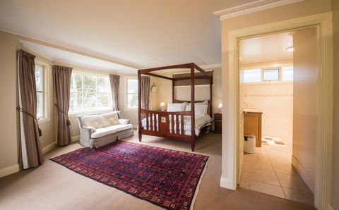 Wattle Grove Homestead Bed & Breakfast - Accommodation Yamba 2