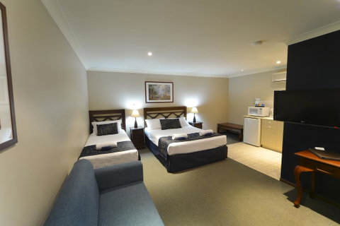 Wattle Grove Motel - Accommodation Yamba 0