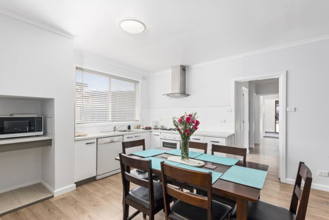 Wattle Grove Villa - Accommodation Yamba 0