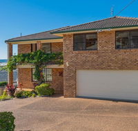 Waves  Caves - Accommodation Yamba