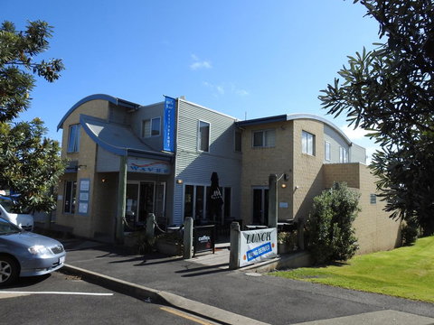 Waves Luxury Suites - Accommodation Yamba 3