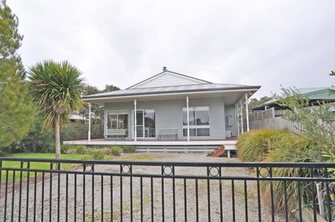 WELCOME BREAK - PET FRIENDLY - Accommodation Yamba 0