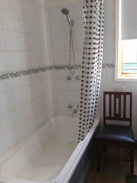 Welcome Stranger Cottage - Accommodation Yamba 3