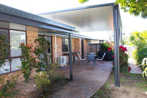 Wellington Parade 1/15a, Shelly Beach, Caloundra - Accommodation Yamba 2