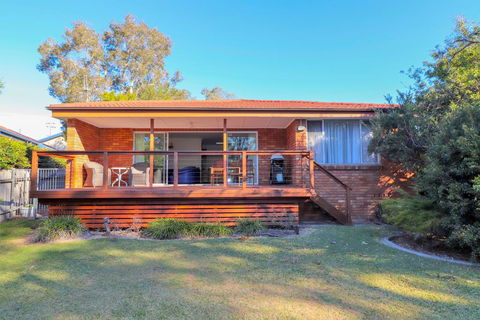 Wemberley Lakehouse - Accommodation Yamba 2