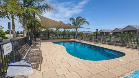 Wenneelys - 26/45 St Andrews Boulevard - Accommodation Yamba 0