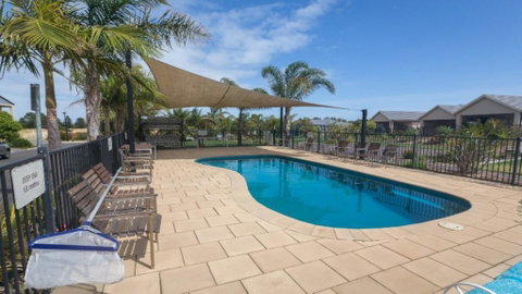 Wenneelys - 26/45 St Andrews Boulevard - Accommodation Yamba 0