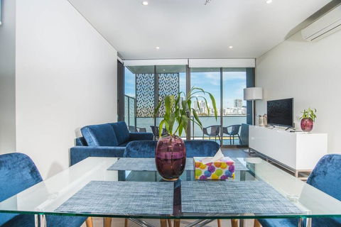 Wentworth Point 2Beds1Study2Bath Brand New APT - Accommodation Yamba 2