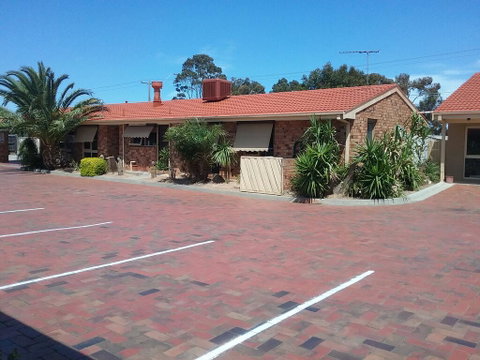 Werribee Park Motor Inn - Accommodation Yamba 2