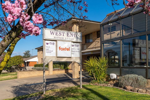 West End Motor Lodge - Accommodation Yamba 0