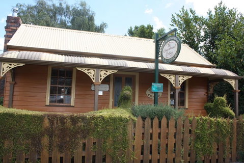 Westbury Gingerbread Cottages - Accommodation Yamba 2