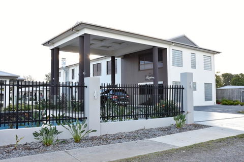 Western Downs Motor Inn - Accommodation Yamba 0