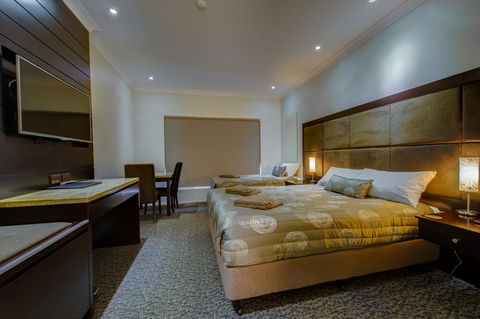 Western Downs Motor Inn - Accommodation Yamba 1