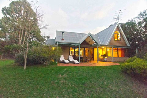 Westwood Cottage - Accommodation Yamba 0