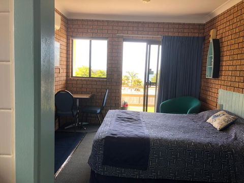 Whale Fisher Motel - Accommodation Yamba 1