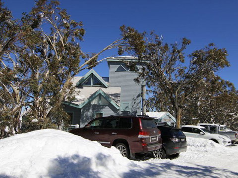 Whistler 5 - Accommodation Yamba 1