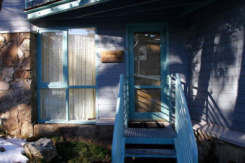 Whistler 8 Glacier - Accommodation Yamba 0