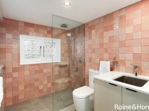 White Beach Studio - 42a Ash Street - Accommodation Yamba 2