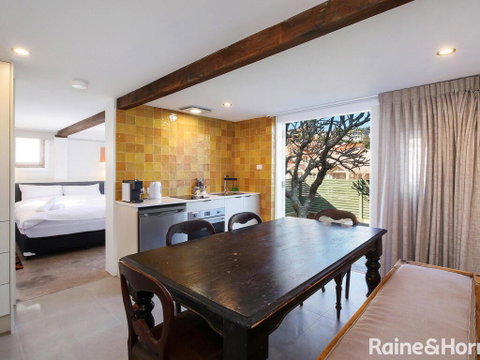 White Beach Studio - 42a Ash Street - Accommodation Yamba 1