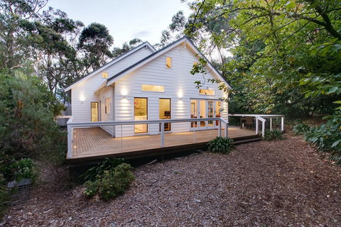 White Cottage - Accommodation Yamba 0