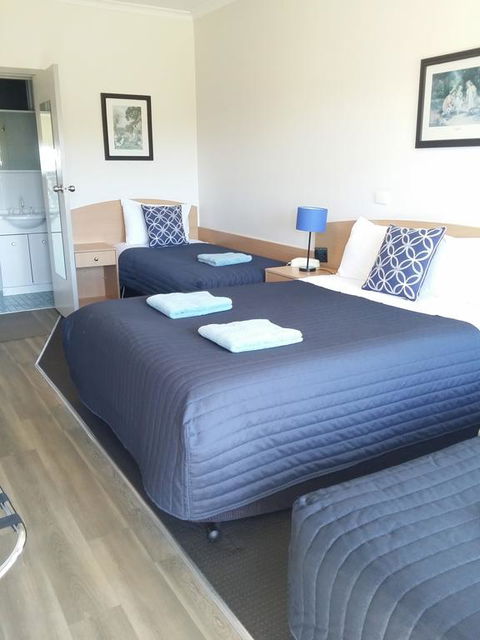 White Manor Motel - Accommodation Yamba 2