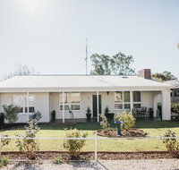 White on Wright Clare - Accommodation Yamba