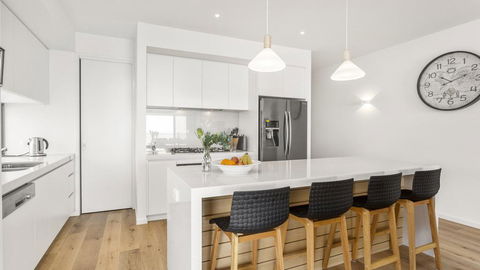 WHITEHAVEN - MORNINGTON - Accommodation Yamba 1