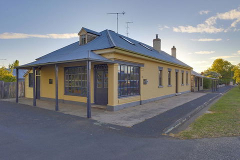 Whites Corner - Accommodation Yamba 3