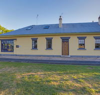Whites Corner - Accommodation Yamba
