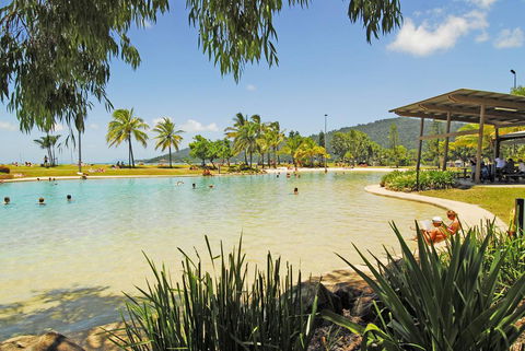 Whitsunday On The Beach - Accommodation Yamba 2