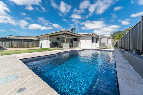 Whitsunday Sands - Accommodation Yamba 0