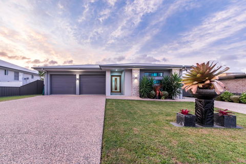 Whitsunday Sands - Accommodation Yamba 1
