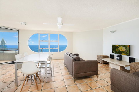 Wickham Cove Unit 10, 45 Albert Street. Kings Beach - Accommodation Yamba 3