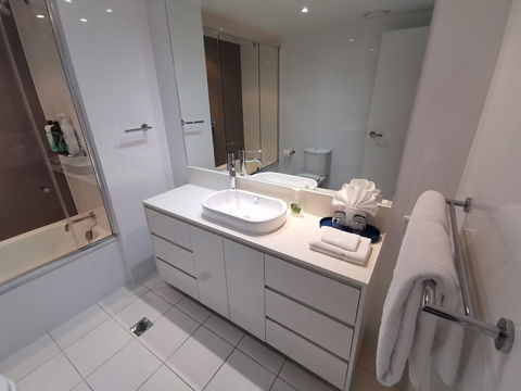 Widest Ocean View And Balcony Luxury Apt - Accommodation Yamba 2